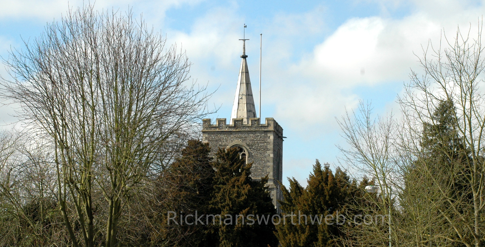 Rickmansworth church in the Spring sun
